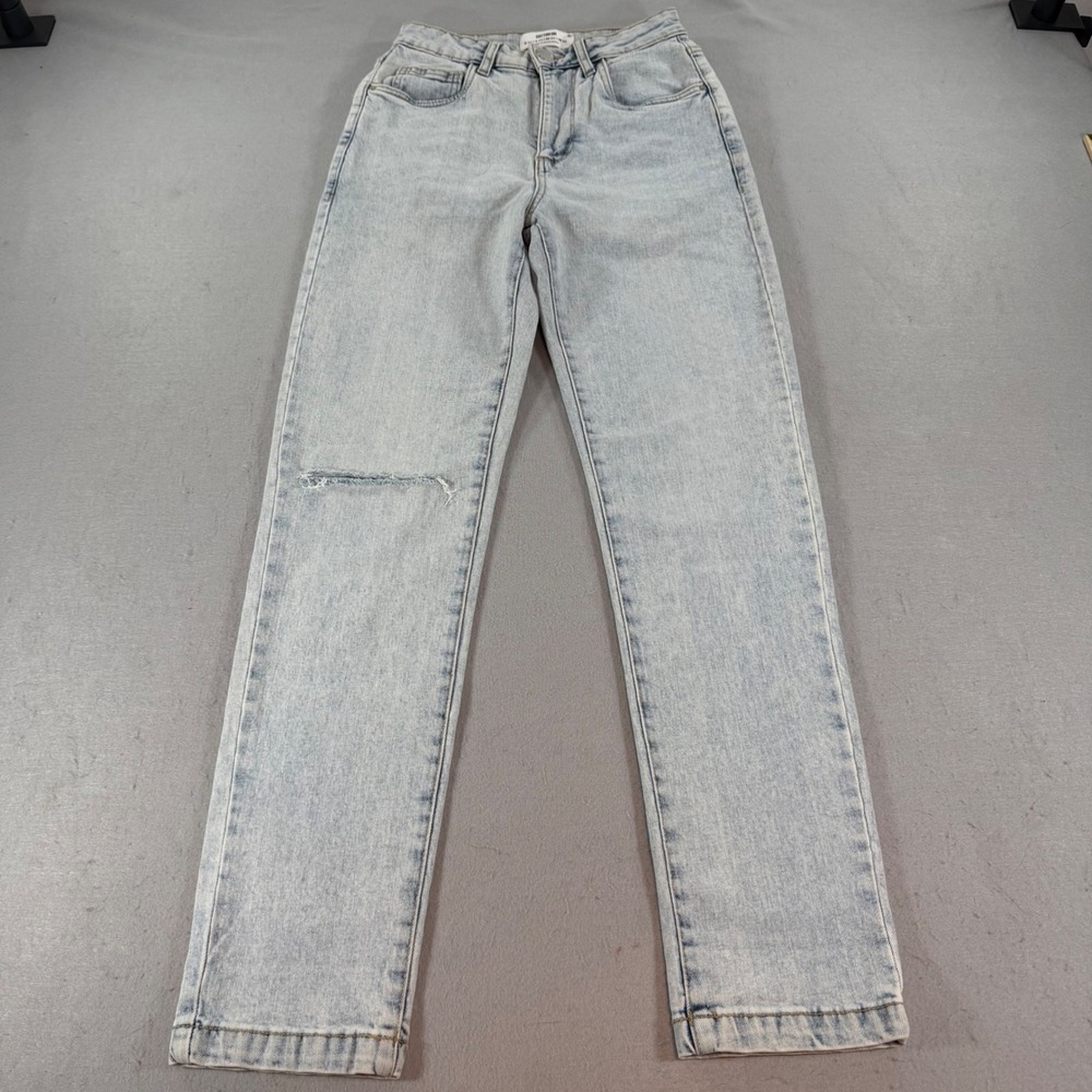 Cotton On High Rise Mom Jeans‎ Distressed Light Wash Blue 4